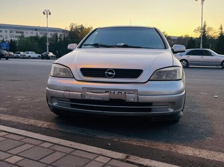 Opel Astra 1998