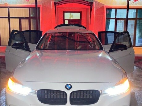 BMW 330 2016