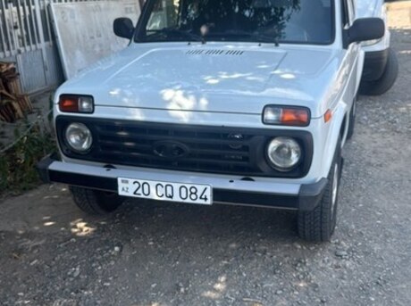 LADA (VAZ) Niva 2013
