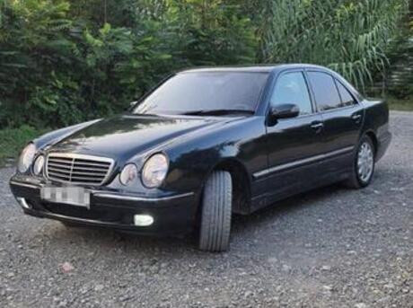 Mercedes E 220 1999
