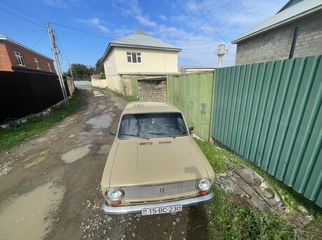 LADA (VAZ) 21011 1983