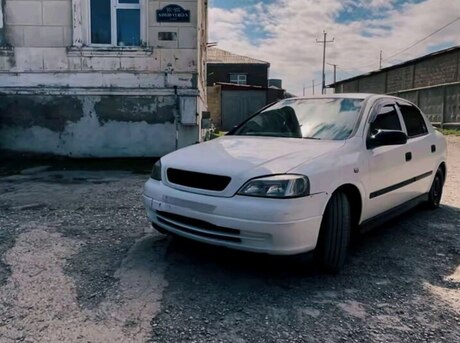 Opel Astra 2002