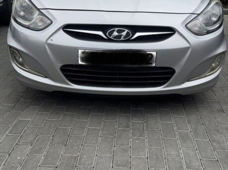 Hyundai Accent 2012