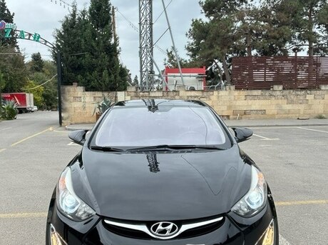 Hyundai Elantra 2011