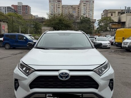 Toyota RAV4 2024