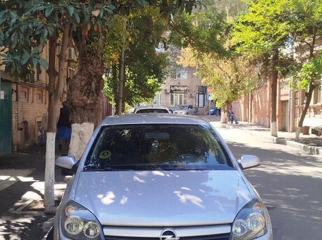 Opel Astra 2005