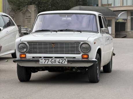 LADA (VAZ) 21011 1984