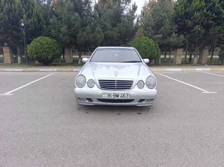 Mercedes E 240 2001