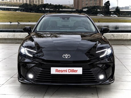 Toyota Camry 2025