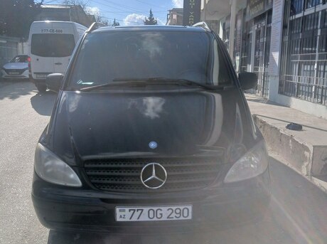 Mercedes  2009