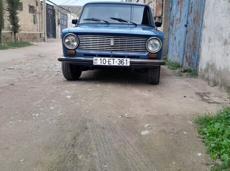 LADA (VAZ) 21011 1985