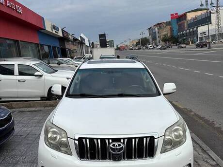 Toyota Land Cruiser Prado 2010