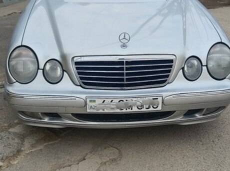 Mercedes E 220 2000