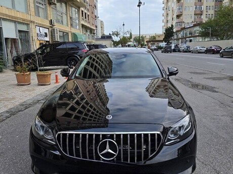 Mercedes E 300 4MATIC 2019
