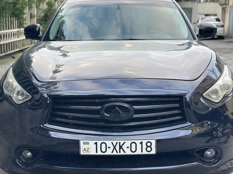 Infiniti QX70 2013