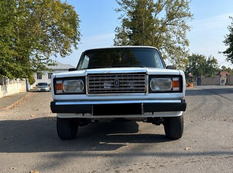 LADA (VAZ) 2107 2000