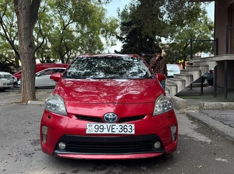 Toyota Prius 2015