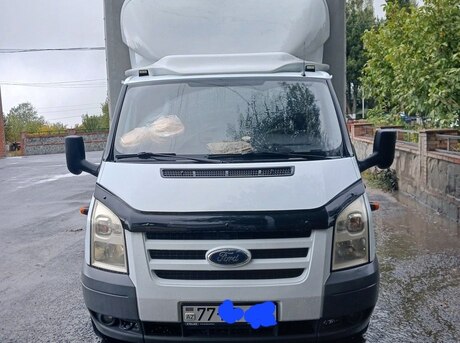 Ford Transit 2011