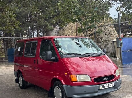 Ford Transit 2000