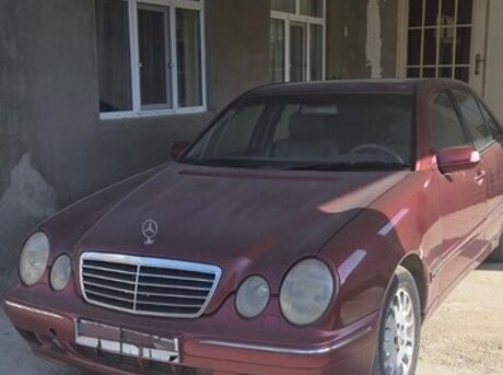 Mercedes E 220 2000