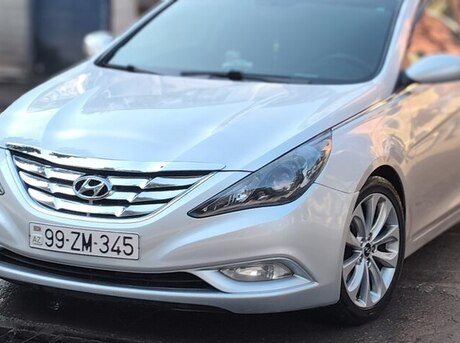 Hyundai Sonata 2011