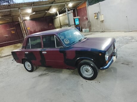 LADA (VAZ) 21011 1985