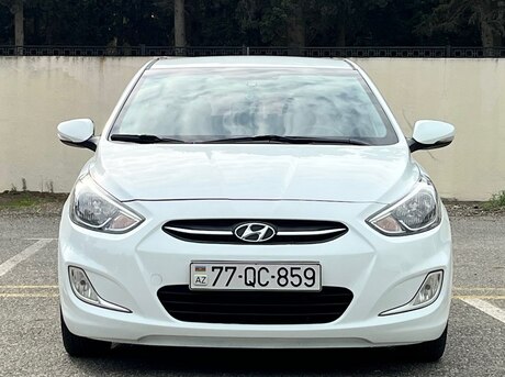 Hyundai Accent 2015