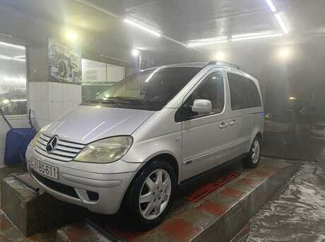 Mercedes Vaneo 2005