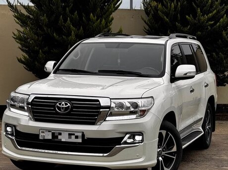 Toyota Land Cruiser 2012