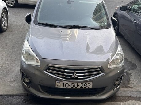 Mitsubishi Attrage 2015