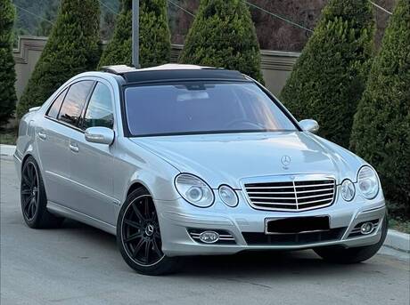 Mercedes E 240 2002