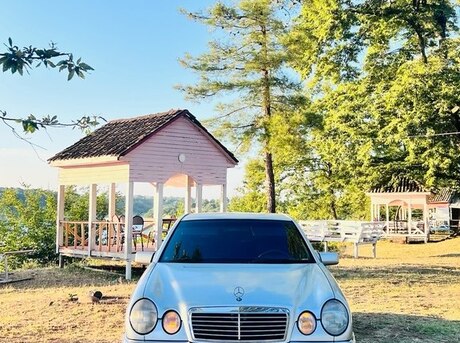 Mercedes E 200 1998