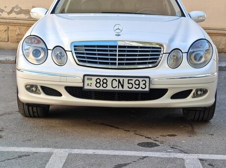 Mercedes E 240 2002