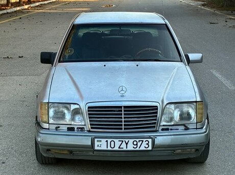 Mercedes E 220 1995