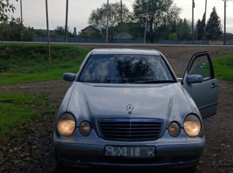 Mercedes E 200 1999