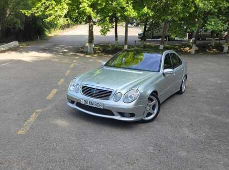 Mercedes E 320 2004