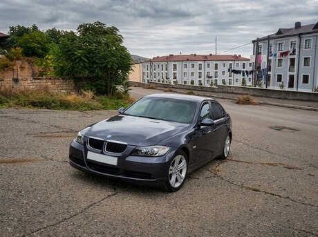 BMW 320 2008