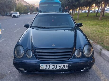 Mercedes E 220 2000
