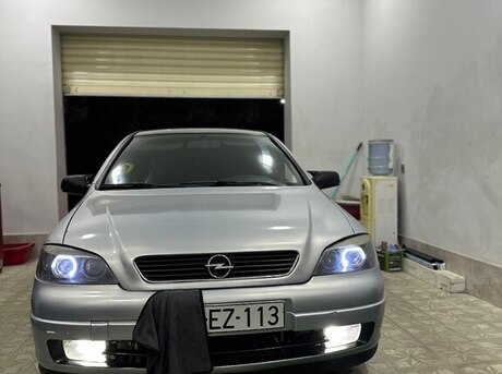Opel Astra 2000