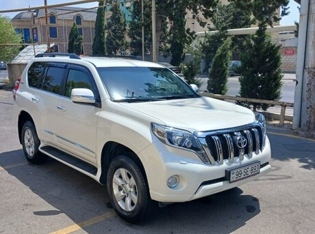 Toyota Land Cruiser Prado 2015