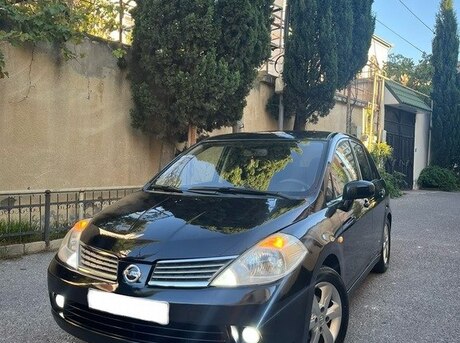 Nissan Tiida 2008