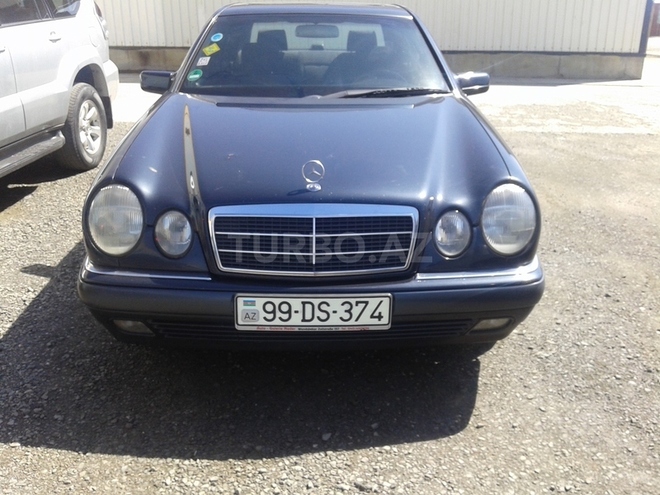 Mercedes E 240 1998, 300,000 km - 2.4 l - Bakı