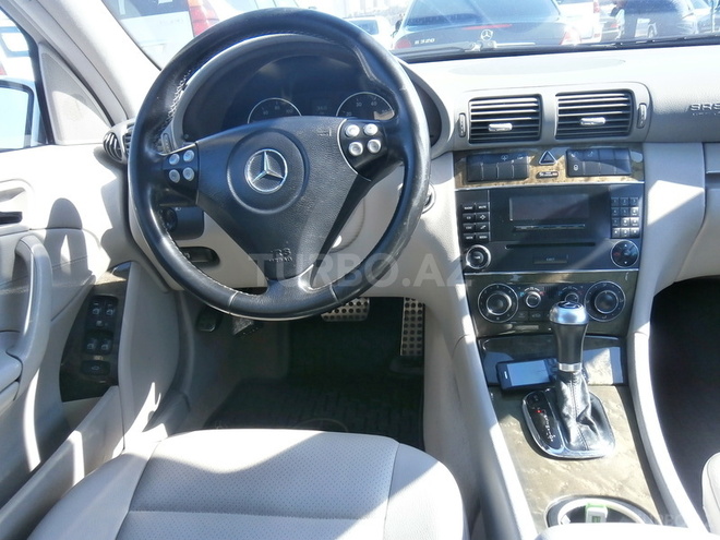 Mercedes C 230 2007, 134,000 km - 2.5 l - Bakı