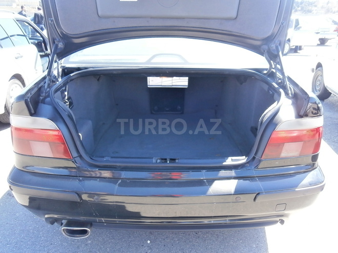 BMW 525 2000, 258,000 km - 2.5 l - Bakı