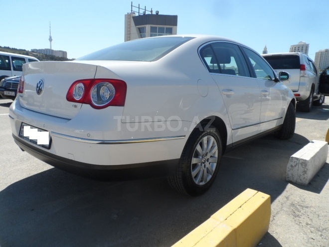 Volkswagen Passat 2010, 69,000 km - 1.8 l - Bakı