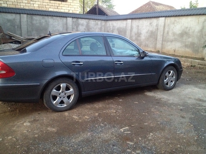 Mercedes E 350 2004, 104,598 km - 0.4 л - Bakı