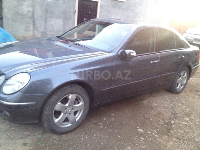 Mercedes E 350 2004, 104,598 km - 0.4 л - Bakı