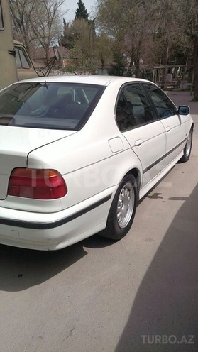 BMW 528 1998, 287,000 km - 2.8 л - Bakı