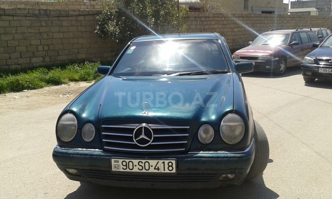 Mercedes E 230 1996, 300,000 km - 2.3 l - Bakı