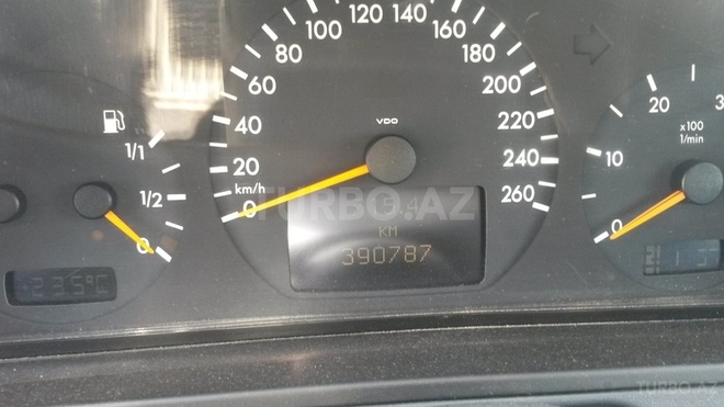 Mercedes E 220 2000, 390,000 km - 2.2 l - Bakı